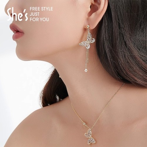 Silver Chain with Pearl Accent