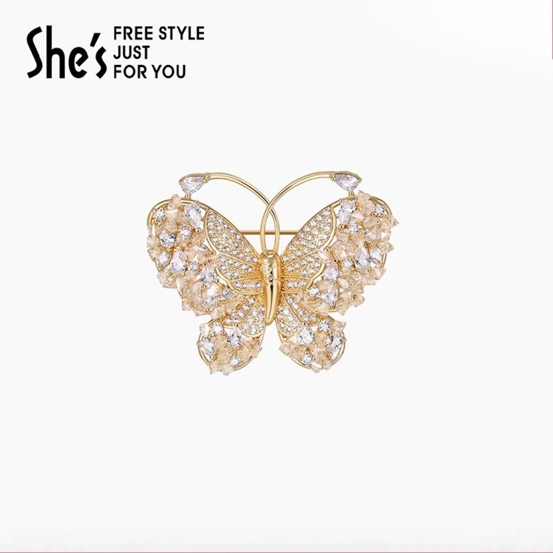 Classic Solitaire Pendant