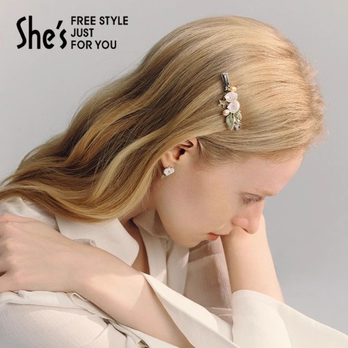 The Chic Parisienne Ring