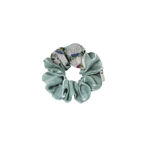 Oriental Cloud and Mountain Ring